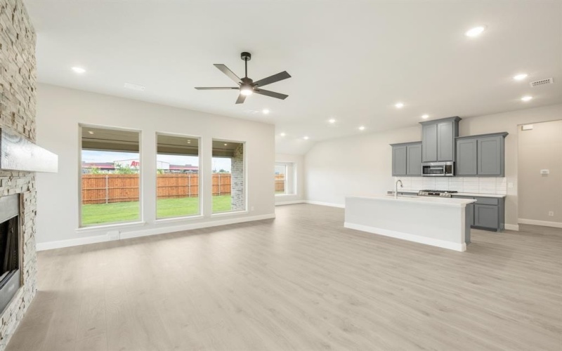 102 Fortana Court, Alvarado, TX 76009, 3 Bedrooms Bedrooms, ,3 BathroomsBathrooms,Residential,For Sale,102 Fortana Court,20818002