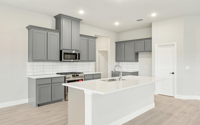 102 Fortana Court, Alvarado, TX 76009, 3 Bedrooms Bedrooms, ,3 BathroomsBathrooms,Residential,For Sale,102 Fortana Court,20818002