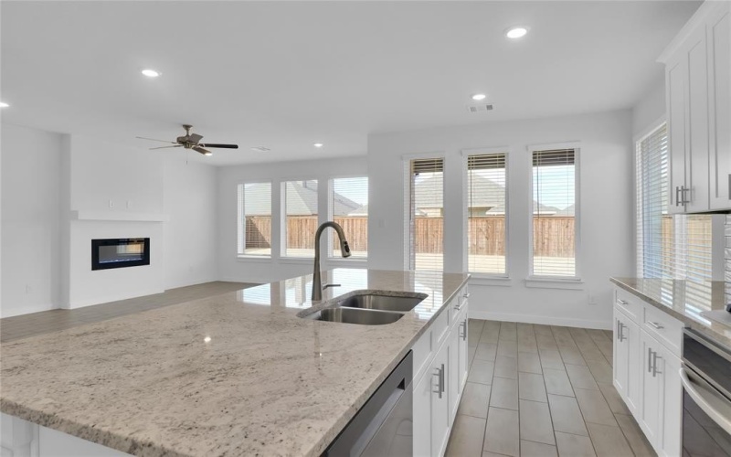851 Boomer Lane, Ferris, TX 75125, 4 Bedrooms Bedrooms, ,2 BathroomsBathrooms,Residential,For Sale,851 Boomer Lane,20818042