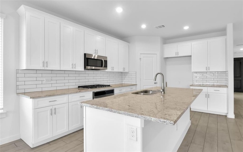 851 Boomer Lane, Ferris, TX 75125, 4 Bedrooms Bedrooms, ,2 BathroomsBathrooms,Residential,For Sale,851 Boomer Lane,20818042