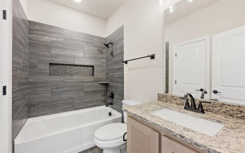 4053 Alpine Street, Midlothian, TX 76065, 5 Habitaciones Habitaciones , ,5 BañosBaños,Residential,En Venta,4053 Alpine Street,20818064