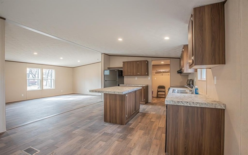 1613 Mockingbird Lane, Pelican Bay, TX 76020, 4 Bedrooms Bedrooms, ,2 BathroomsBathrooms,Residential,For Sale,1613 Mockingbird Lane,20818364