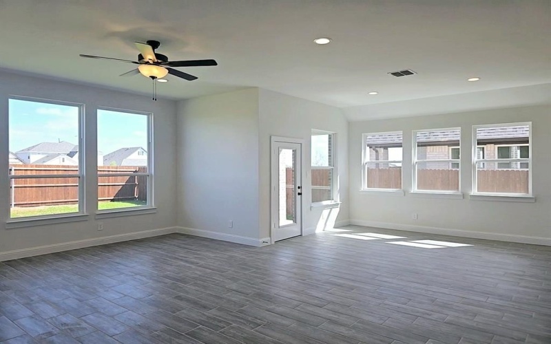 5044 Meadow Vista Lane, Fort Worth, TX 76036, 4 Bedrooms Bedrooms, ,3 BathroomsBathrooms,Residential,For Sale,5044 Meadow Vista Lane,20818648