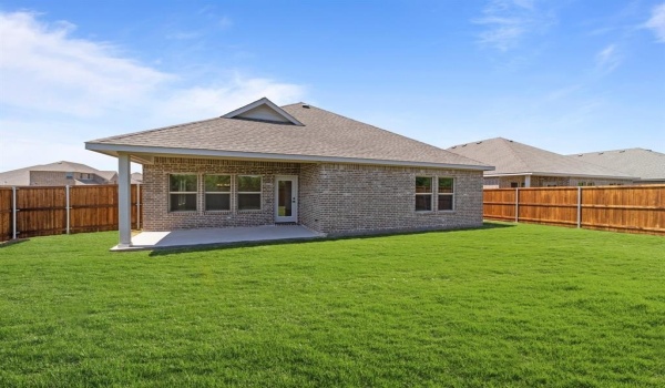 2221 Maple Ridge Drive, Van Alstyne, TX 75495, 4 Bedrooms Bedrooms, ,3 BathroomsBathrooms,Residential,For Sale,2221 Maple Ridge Drive,20822180