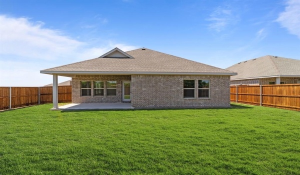 2221 Maple Ridge Drive, Van Alstyne, TX 75495, 4 Bedrooms Bedrooms, ,3 BathroomsBathrooms,Residential,For Sale,2221 Maple Ridge Drive,20822180