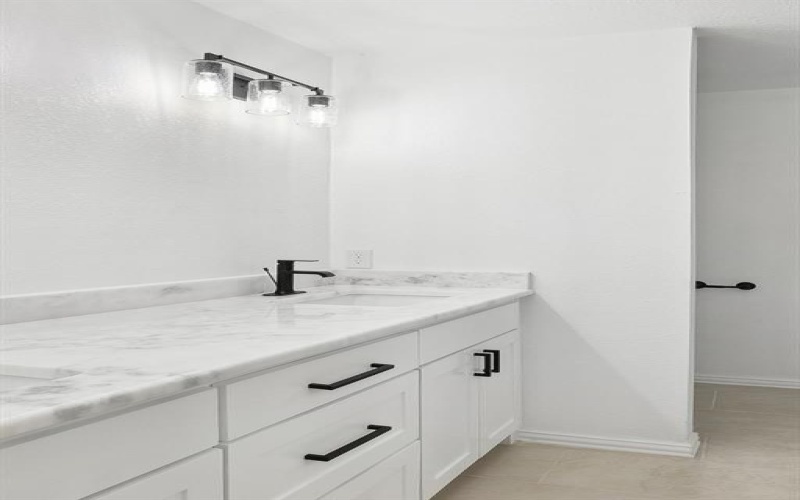 8354 Sussex Street, White Settlement, TX 76108, 3 Bedrooms Bedrooms, ,2 BathroomsBathrooms,Residential,For Sale,8354 Sussex Street,20822274