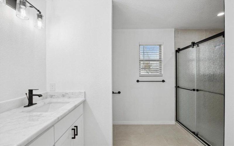 8354 Sussex Street, White Settlement, TX 76108, 3 Bedrooms Bedrooms, ,2 BathroomsBathrooms,Residential,For Sale,8354 Sussex Street,20822274