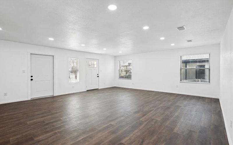8354 Sussex Street, White Settlement, TX 76108, 3 Bedrooms Bedrooms, ,2 BathroomsBathrooms,Residential,For Sale,8354 Sussex Street,20822274
