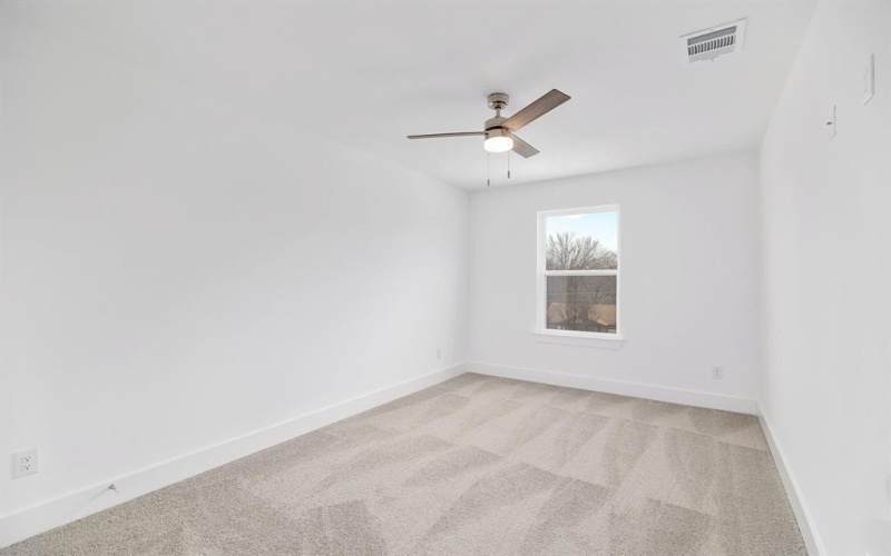 1611 Hudspeth Avenue, Dallas, TX 75216, 3 Bedrooms Bedrooms, ,2 BathroomsBathrooms,Residential,For Sale,1611 Hudspeth Avenue,20822349
