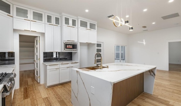 823 Gallagher Street, Dallas, TX 75212, 5 Bedrooms Bedrooms, ,3 BathroomsBathrooms,Residential,For Sale,823 Gallagher Street,20819163