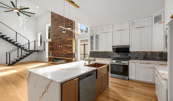 823 Gallagher Street, Dallas, TX 75212, 5 Bedrooms Bedrooms, ,3 BathroomsBathrooms,Residential,For Sale,823 Gallagher Street,20819163