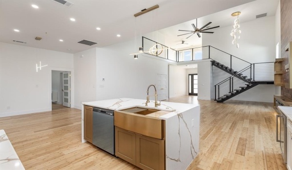 823 Gallagher Street, Dallas, TX 75212, 5 Bedrooms Bedrooms, ,3 BathroomsBathrooms,Residential,For Sale,823 Gallagher Street,20819163
