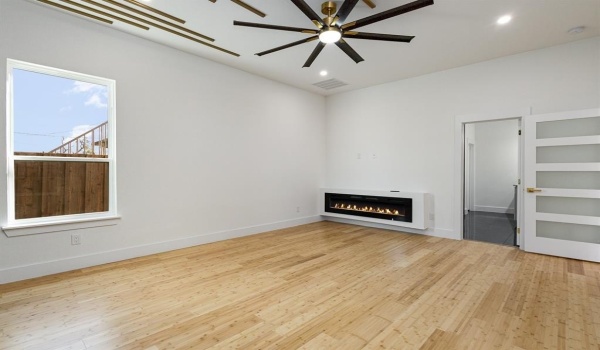 823 Gallagher Street, Dallas, TX 75212, 5 Bedrooms Bedrooms, ,3 BathroomsBathrooms,Residential,For Sale,823 Gallagher Street,20819163