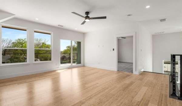823 Gallagher Street, Dallas, TX 75212, 5 Bedrooms Bedrooms, ,3 BathroomsBathrooms,Residential,For Sale,823 Gallagher Street,20819163