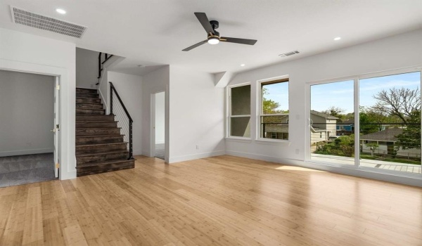 823 Gallagher Street, Dallas, TX 75212, 5 Bedrooms Bedrooms, ,3 BathroomsBathrooms,Residential,For Sale,823 Gallagher Street,20819163
