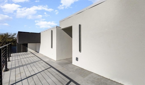 823 Gallagher Street, Dallas, TX 75212, 5 Bedrooms Bedrooms, ,3 BathroomsBathrooms,Residential,For Sale,823 Gallagher Street,20819163
