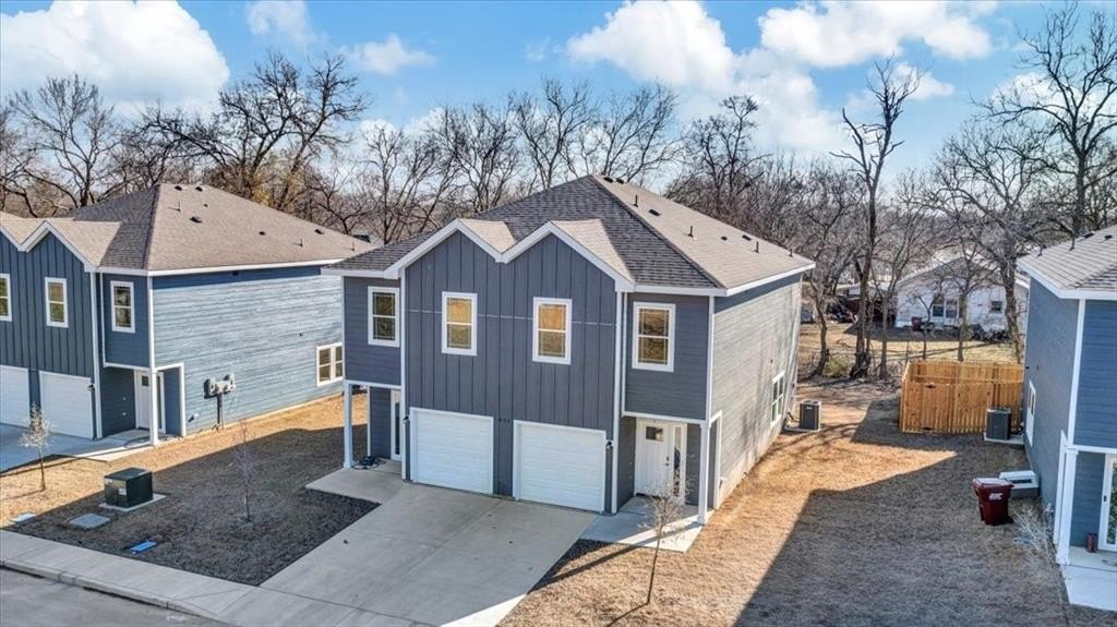 400-414 E 7th Street, Bonham, TX 75418, 6 Habitaciones Habitaciones , ,5 BañosBaños,Residential Multi Family,En Venta,400-414 E 7th Street,20819682