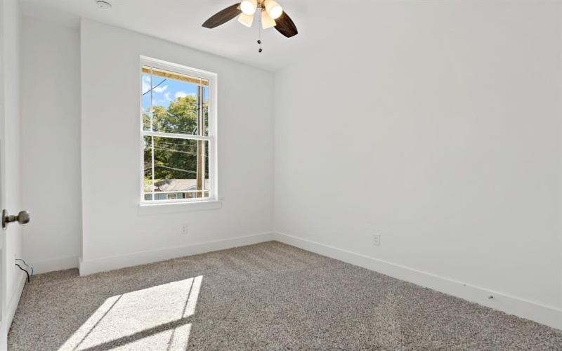 400-414 E 7th Street, Bonham, TX 75418, 6 Habitaciones Habitaciones , ,5 BañosBaños,Residential Multi Family,En Venta,400-414 E 7th Street,20819682