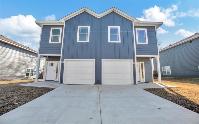 400-414 E 7th Street, Bonham, TX 75418, 6 Habitaciones Habitaciones , ,5 BañosBaños,Residential Multi Family,En Venta,400-414 E 7th Street,20819682