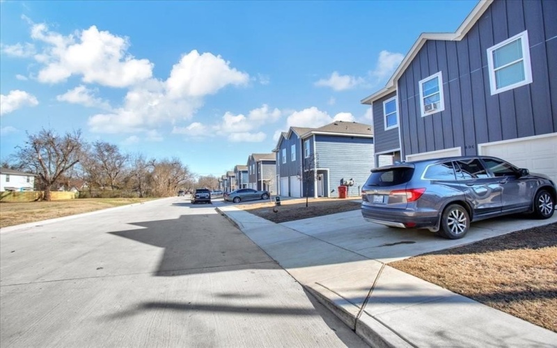 400-414 E 7th Street, Bonham, TX 75418, 6 Habitaciones Habitaciones , ,5 BañosBaños,Residential Multi Family,En Venta,400-414 E 7th Street,20819682