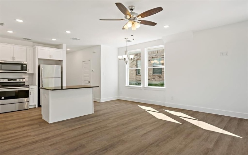 400-414 E 7th Street, Bonham, TX 75418, 6 Habitaciones Habitaciones , ,5 BañosBaños,Residential Multi Family,En Venta,400-414 E 7th Street,20819682