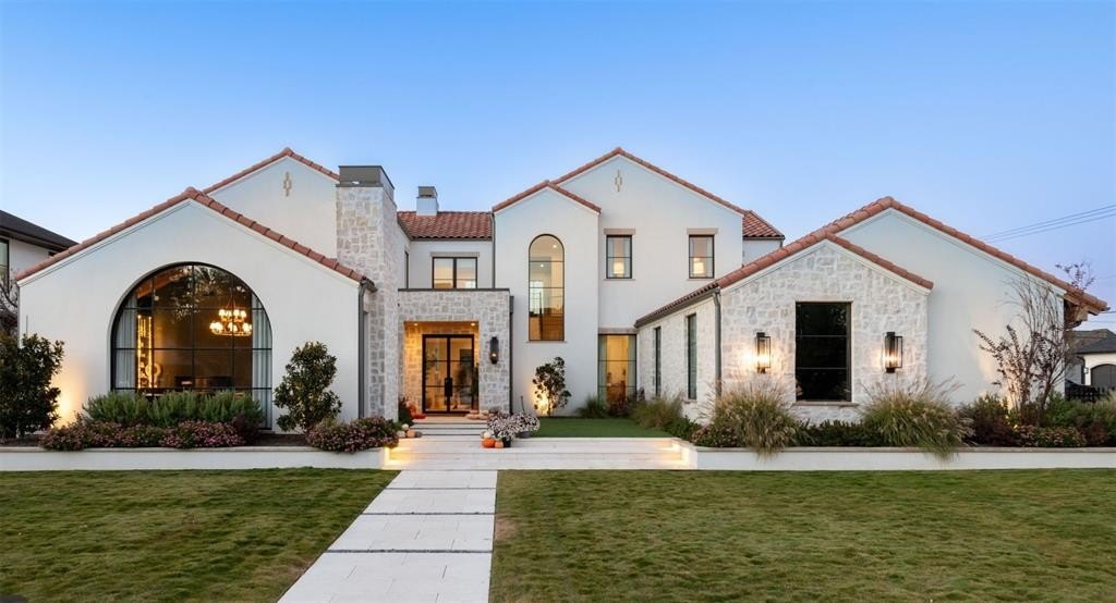 6714 Lupton Drive, Dallas, TX 75225, 5 Bedrooms Bedrooms, ,6 BathroomsBathrooms,Residential,For Sale,6714 Lupton Drive,20819987