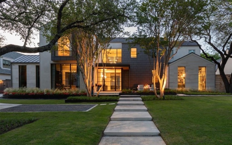 6714 Lupton Drive, Dallas, TX 75225, 5 Bedrooms Bedrooms, ,6 BathroomsBathrooms,Residential,For Sale,6714 Lupton Drive,20819987