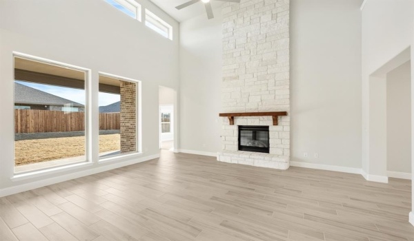 175 Creekside Drive, Sanger, TX 76266, 4 Habitaciones Habitaciones , ,3 BañosBaños,Residential,En Venta,175 Creekside Drive,20820176