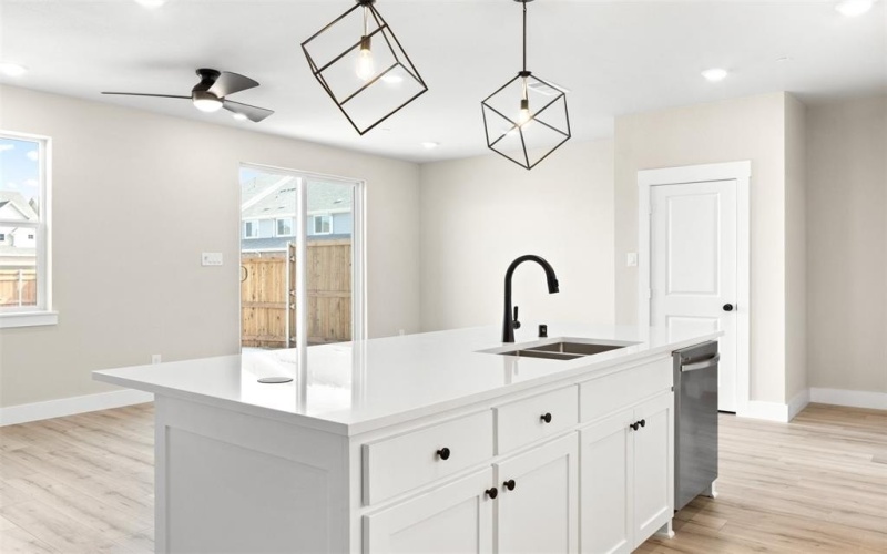 721 Tower Road, Wylie, TX 75098, 3 Habitaciones Habitaciones , ,2 BañosBaños,Residential,En Venta,721 Tower Road,20820342
