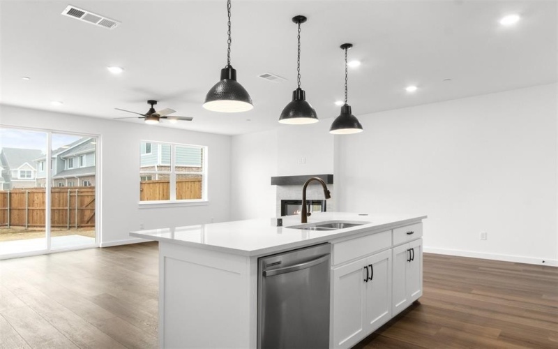 725 Tower Road, Wylie, TX 75098, 2 Habitaciones Habitaciones , ,2 BañosBaños,Residential,En Venta,725 Tower Road,20820392
