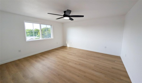 5620 Carver Drive, Fort Worth, TX 76107, 3 Bedrooms Bedrooms, ,3 BathroomsBathrooms,Residential,For Sale,5620 Carver Drive,20820523