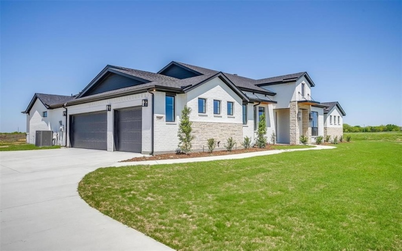 210 Talpin Lane, Venus, TX 76084, 4 Bedrooms Bedrooms, ,3 BathroomsBathrooms,Residential,For Sale,210 Talpin Lane,20820821