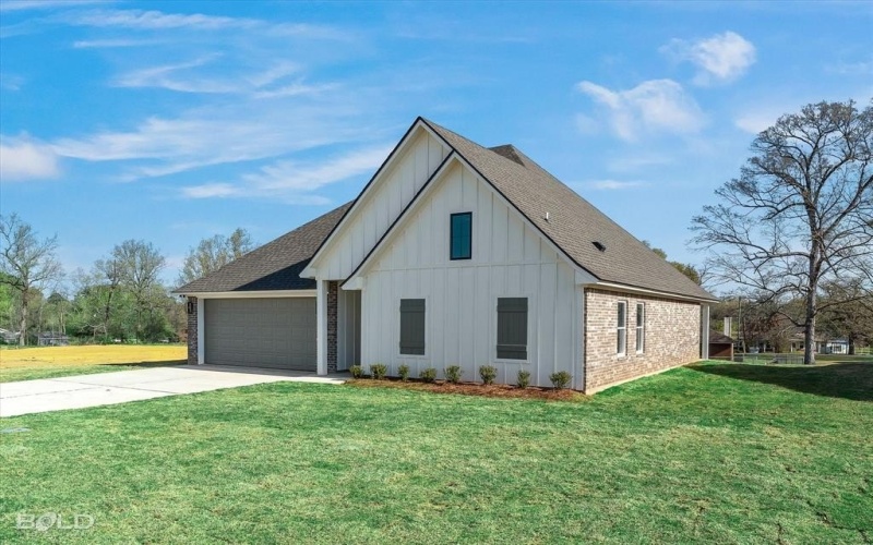 5830 Northwood Oaks, Shreveport, LA 71107, 3 Bedrooms Bedrooms, ,2 BathroomsBathrooms,Residential,For Sale,5830 Northwood Oaks,20820894
