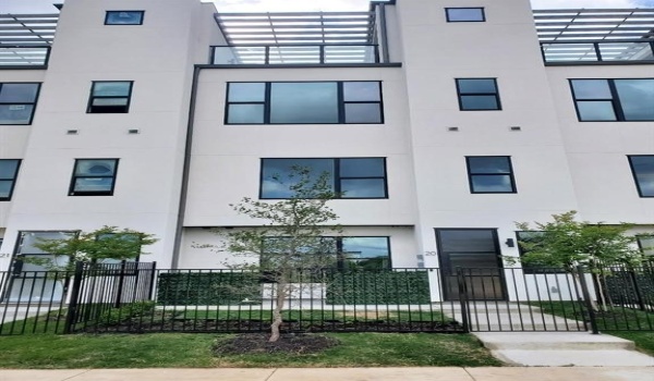 13001 Hutton Drive #29, Farmers Branch, TX 75234, 3 Bedrooms Bedrooms, ,3 BathroomsBathrooms,Residential,For Sale,13001 Hutton Drive,20820971