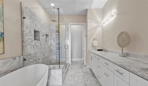 13001 Hutton Drive #29, Farmers Branch, TX 75234, 3 Bedrooms Bedrooms, ,3 BathroomsBathrooms,Residential,For Sale,13001 Hutton Drive,20820971