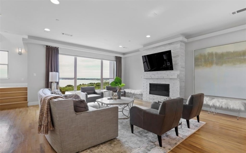 13001 Hutton Drive #27, Farmers Branch, TX 75234, 3 Bedrooms Bedrooms, ,3 BathroomsBathrooms,Residential,For Sale,13001 Hutton Drive,20820972