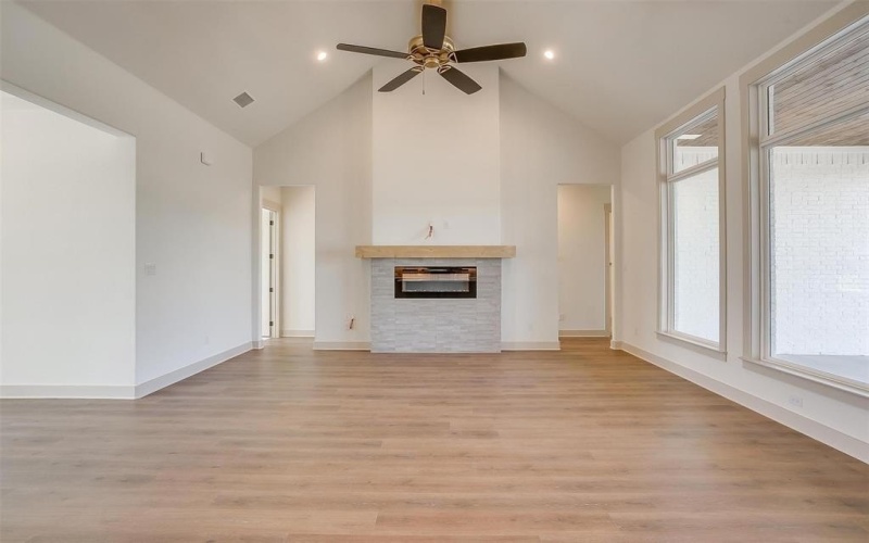 11110 Axis Way, Venus, TX 76084, 4 Bedrooms Bedrooms, ,3 BathroomsBathrooms,Residential,For Sale,11110 Axis Way,20820993
