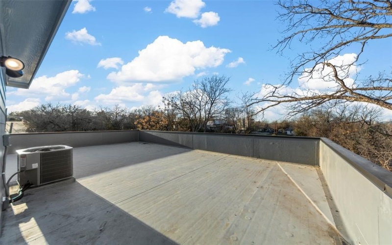 548 Faulk Street, Dallas, TX 75203, 3 Bedrooms Bedrooms, ,2 BathroomsBathrooms,Residential,For Sale,548 Faulk Street,20818194