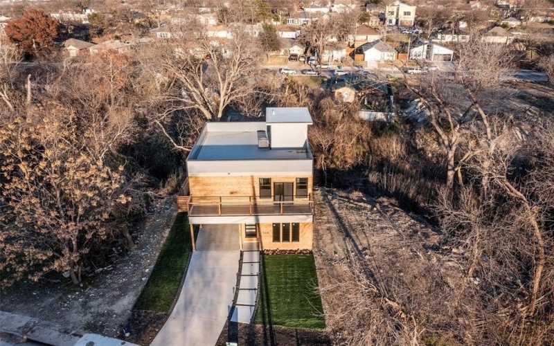 548 Faulk Street, Dallas, TX 75203, 3 Bedrooms Bedrooms, ,2 BathroomsBathrooms,Residential,For Sale,548 Faulk Street,20818194