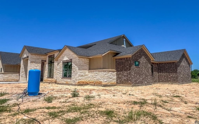 125 Desperado Way, Weatherford, TX 76088, 3 Bedrooms Bedrooms, ,3 BathroomsBathrooms,Residential,For Sale,125 Desperado Way,20821847