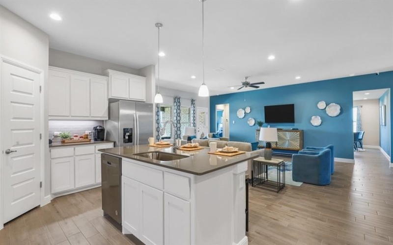 1313 SPEERS Drive, Mansfield, TX 76063, 5 Habitaciones Habitaciones , ,3 BañosBaños,Residential,En Venta,1313 SPEERS Drive,20825096