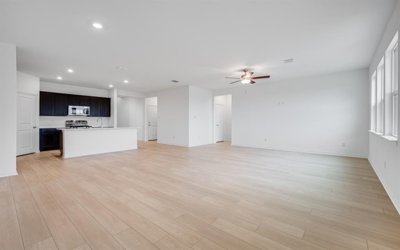 1117 Salado Street, Crandall, TX 75114, 5 Bedrooms Bedrooms, ,3 BathroomsBathrooms,Residential,For Sale,1117 Salado Street,20825293