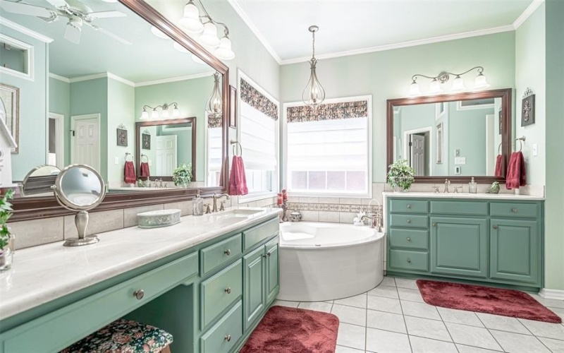 101 Hudson Drive, Stephenville, TX 76401, 4 Bedrooms Bedrooms, ,5 BathroomsBathrooms,Residential,For Sale,101 Hudson Drive,20825383