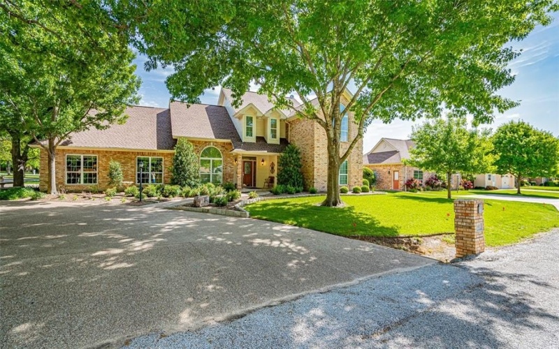 101 Hudson Drive, Stephenville, TX 76401, 4 Bedrooms Bedrooms, ,5 BathroomsBathrooms,Residential,For Sale,101 Hudson Drive,20825383
