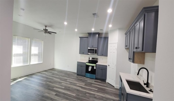 2005 Stuart Street #A, Greenville, TX 75401, 3 Bedrooms Bedrooms, ,3 BathroomsBathrooms,Residential Lease,For Rent,2005 Stuart Street,20825556