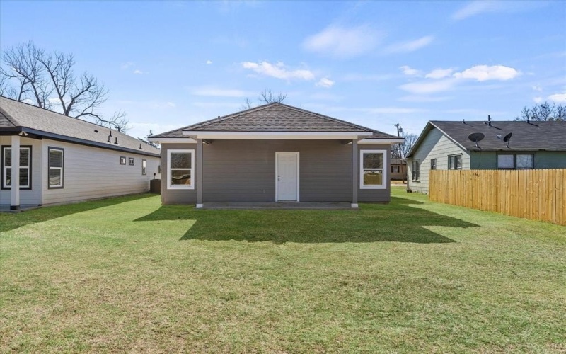 3202 Poplar Street, Greenville, TX 75402, 3 Bedrooms Bedrooms, ,2 BathroomsBathrooms,Residential,For Sale,3202 Poplar Street,20825592