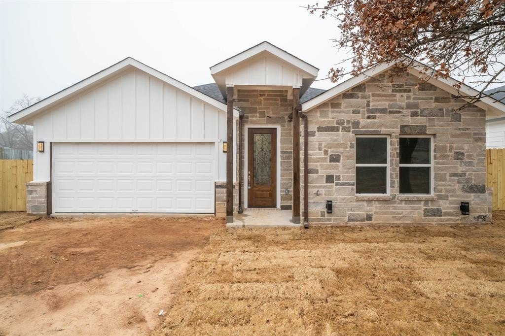 5912 Tin Top Highway, Granbury, TX 76048, 3 Bedrooms Bedrooms, ,2 BathroomsBathrooms,Residential,For Sale,5912 Tin Top Highway,20825602