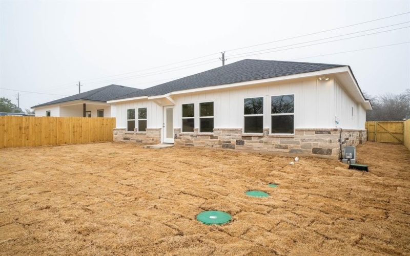 5912 Tin Top Highway, Granbury, TX 76048, 3 Bedrooms Bedrooms, ,2 BathroomsBathrooms,Residential,For Sale,5912 Tin Top Highway,20825602