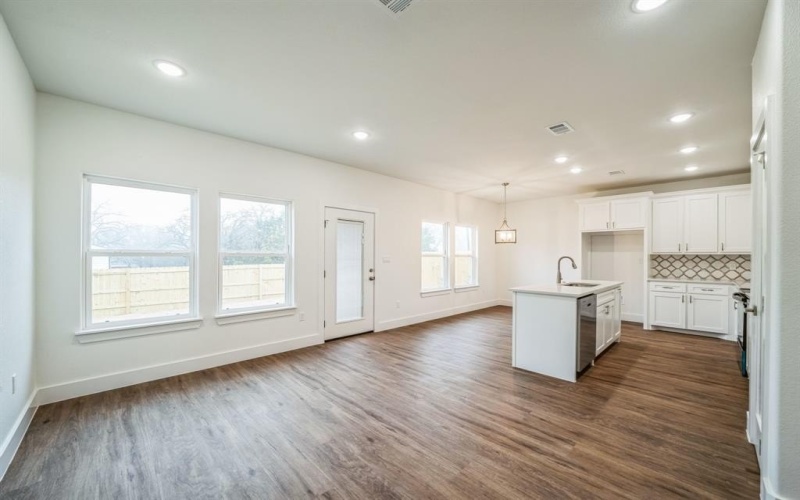 5912 Tin Top Highway, Granbury, TX 76048, 3 Bedrooms Bedrooms, ,2 BathroomsBathrooms,Residential,For Sale,5912 Tin Top Highway,20825602