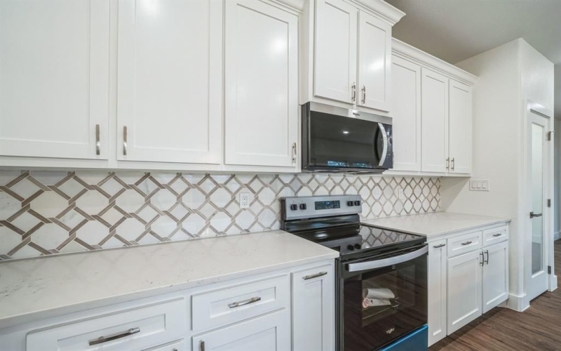 5912 Tin Top Highway, Granbury, TX 76048, 3 Bedrooms Bedrooms, ,2 BathroomsBathrooms,Residential,For Sale,5912 Tin Top Highway,20825602